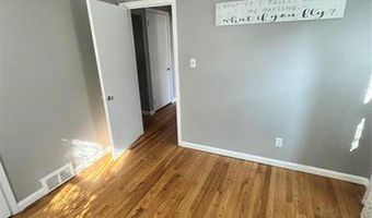 7208 Rosedale Blvd, Allen Park, MI 48101