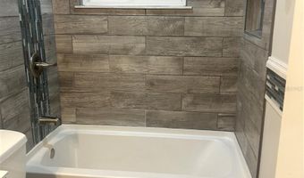 501 FIREFLY Ln, Apollo Beach, FL 33572