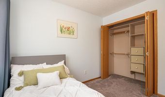 15564 Vale St NW, Andover, MN 55304