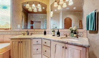 17 LLANITO Rd, Bernalillo, NM 87004