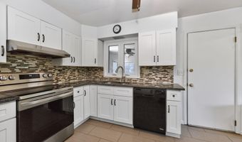 87 Buckingham Dr, Albany, NY 12208
