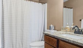 2173 Canterbury Cir, Akron, OH 44319