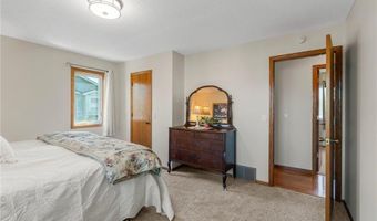 7165 Upper 157th St W, Apple Valley, MN 55124