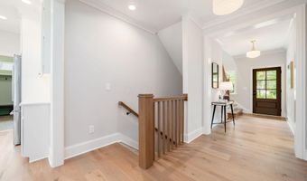 529 E Dominion Blvd, Columbus, OH 43214