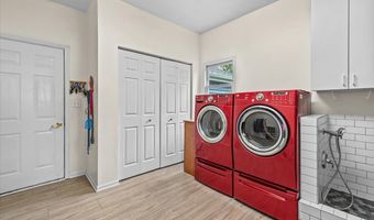 1820 Crofton Dr, Algonquin, IL 60102