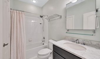 705 LYLES Ln, Alexandria, VA 22314