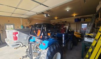 225 Long Lk E, Bottineau, ND 58318