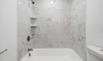 4339 BARKER St SE, Washington, DC 20019