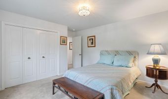 127 Mountain Meadow Rd, Santa Rosa, CA 95404