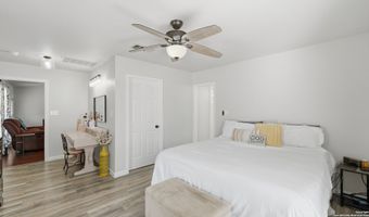 10835 Rosemar, Adkins, TX 78101