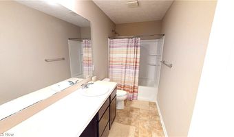 940 Longitude Ln, Amherst, OH 44001