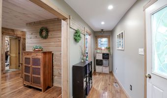 17 Point Ln, Arcadia, IN 46030