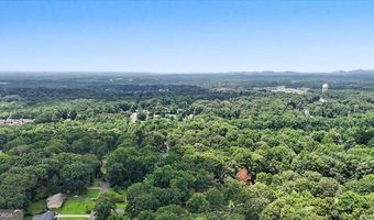 5422 Cheyenne Dr, Acworth, GA 30102