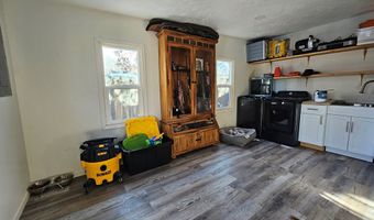 731 14th St S, Worland, WY 82401