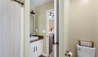 102 Lochenshire Pl, Belton, SC 29627