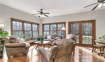 140 Library Ln, Banner Elk, NC 28604