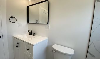 16 Trinton Ave, Bedford, IN 47421