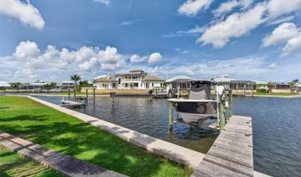 5722 SEA TROUT Pl, Apollo Beach, FL 33572