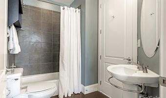 2338 Yadkin Ave 505, Charlotte, NC 28205