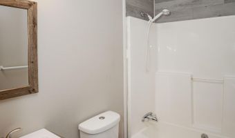 4825 Sycamore St, Aldrich, MO 65601