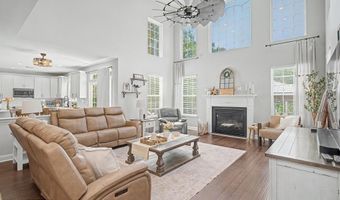 85 Freedom Hills Dr, Barnegat, NJ 08005