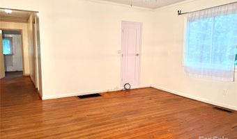 26 Dogwood Ct, Asheville, NC 28805