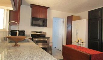 1009 Dakota St NE, Albuquerque, NM 87110