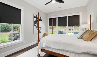 1012 Summit View Ln, Alpharetta, GA 30004