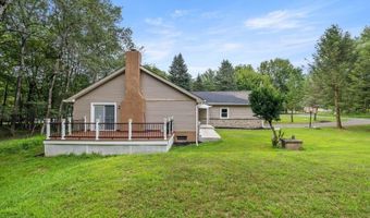 11 Potomac Ln, Albrightsville, PA 18210