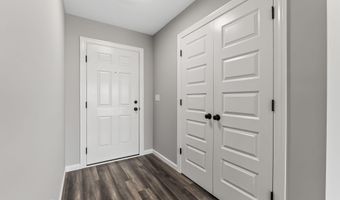 1700 Badger Ln, Auburn, IN 46706