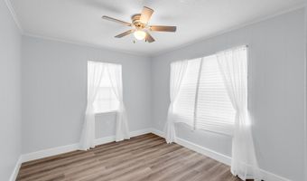 729 Canterbury Dr, Biloxi, MS 39532