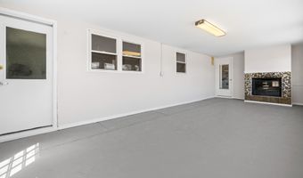 258 Bayshore Dr, Barnegat, NJ 08005