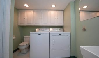 136 Lancaster Ave, Bangor, ME 04401