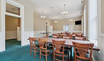 11 Benton Ave E, Albia, IA 52531