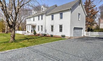 17 Mosher Dr, Barrington, RI 02806