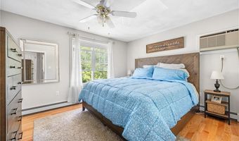153 Grandview Ave, Lincoln, RI 02865