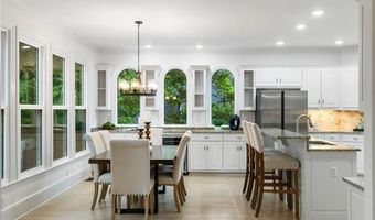 790 Thornberry Dr, Alpharetta, GA 30022