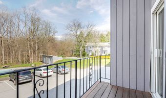 10 Monika Ln 10, Brookfield, CT 06804
