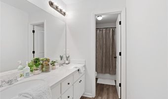 165 6th St, Auburn, GA 30011