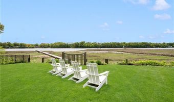 45 Meadowbrook Dr, Barrington, RI 02806