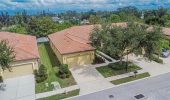 307 BLUEWATER FALLS Ct, Apollo Beach, FL 33572