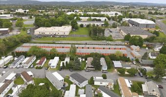 3350 AIRPORT Rd 5, Allentown, PA 18109