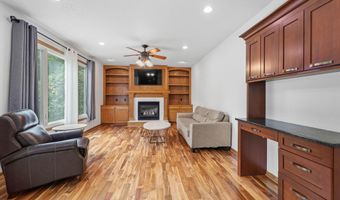 2904 Bayberry Rd, Ames, IA 50014