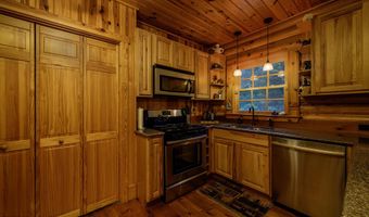740 Log Cabin Rd, Arapahoe, NC 28510