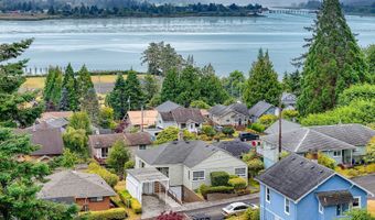 15 AUBURN Ave, Astoria, OR 97103