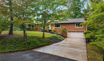3320 Hazelwood Ct, Baneberry, TN 37890