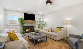 5080 Maryland Dr NW, Acworth, GA 30101