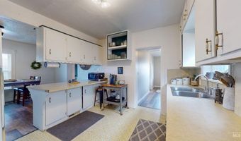 124 8th Ave N, Buhl, ID 83316