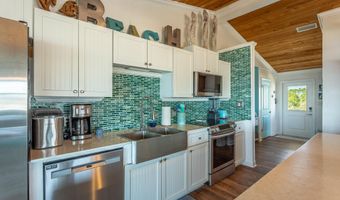 1139 ALLIGATOR Dr, Alligator Point, FL 32346