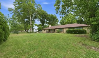 1701 N Sunset Dr, Augusta, KS 67010